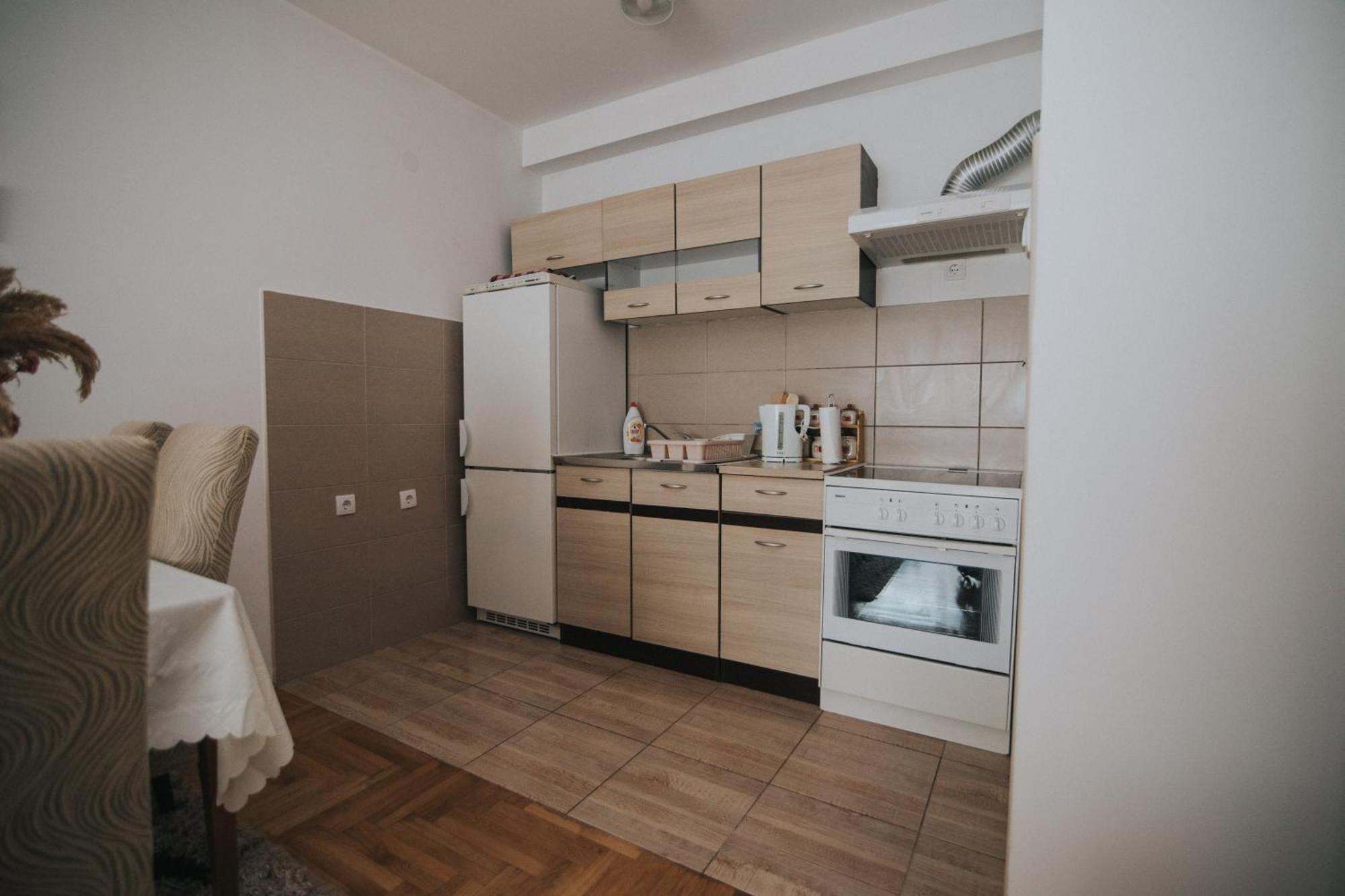 Apartment Peckham Требинье Экстерьер фото