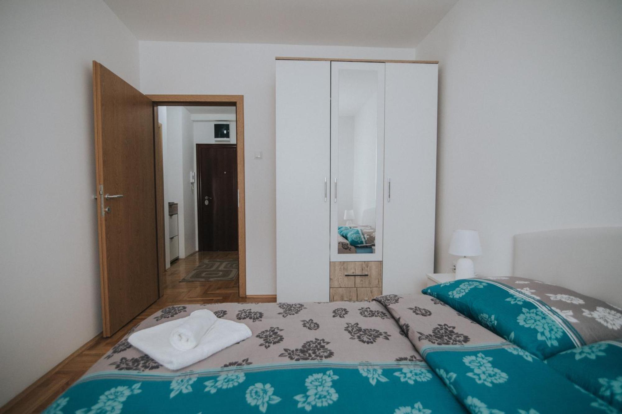 Apartment Peckham Требинье Экстерьер фото